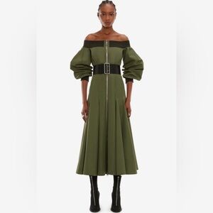 NWT Alexander McQueen Off The Shoulder Godet Dress in Green Size38/US0-2